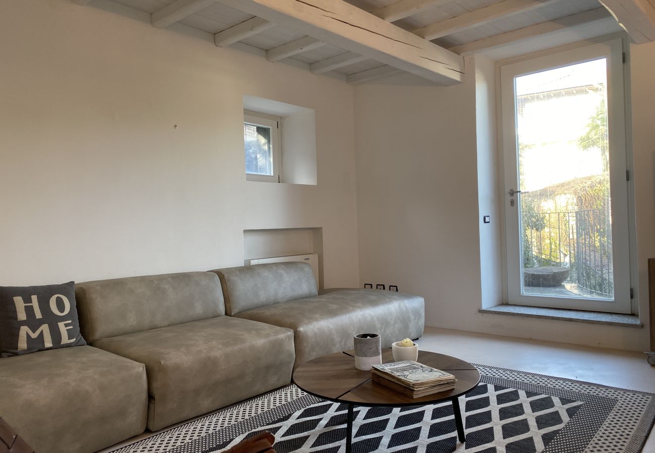 Apartment in Stresa - Lago Lounge & Pool Apartment in Stresa