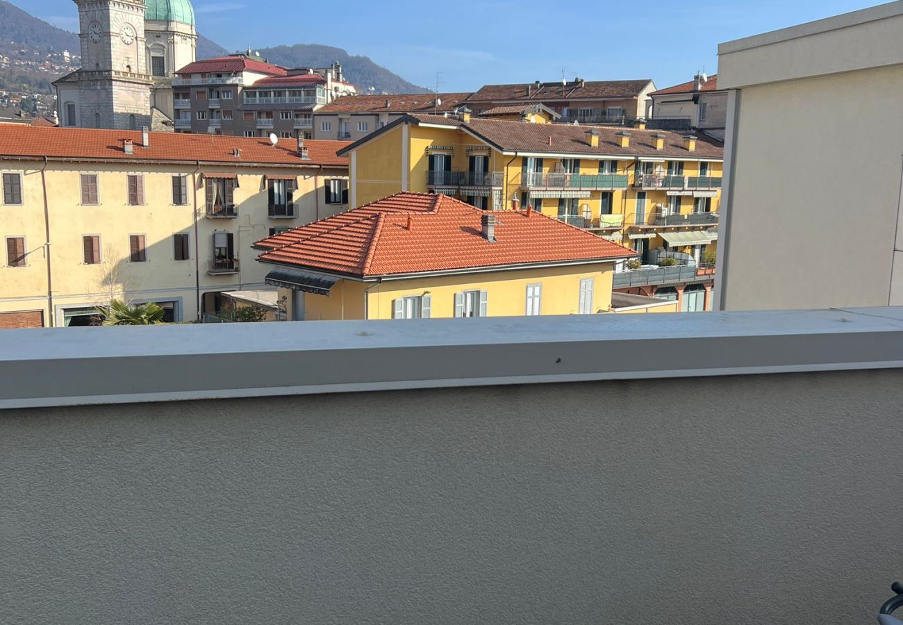 Apartment in Verbania - Attico Don Minzoni in Verbania with terrace