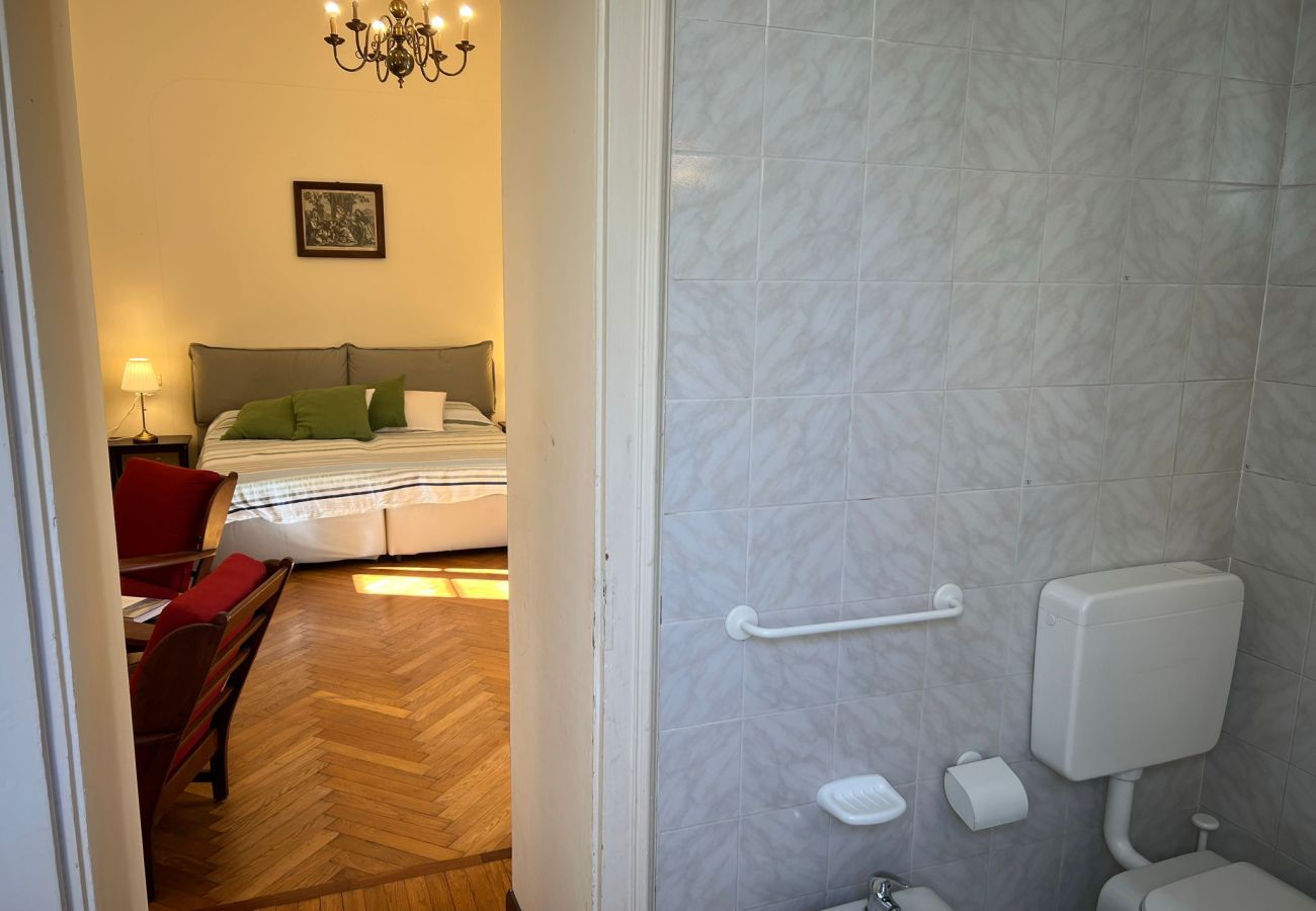 Apartment in Verbania - Emy charming apartment with pool